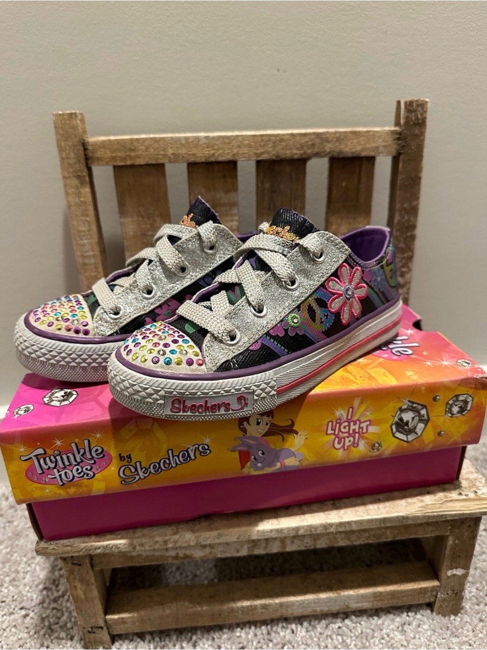 Sketchers Twinkle Toes Groovy Baby Low Top Sneakers Sz Girls 12.5 W/ Box